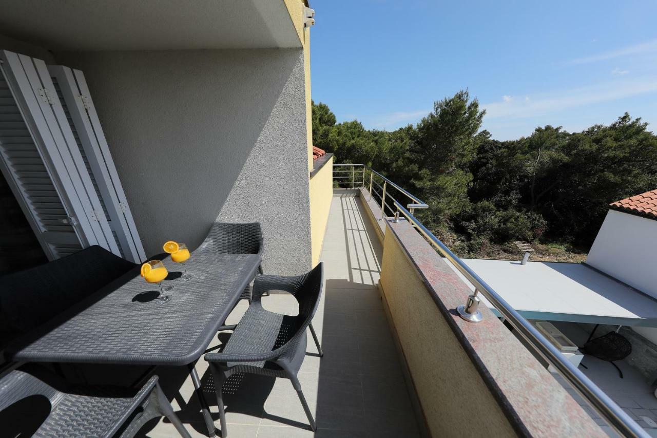Luxury Villa Nada With Pool Petrčane Zewnętrze zdjęcie