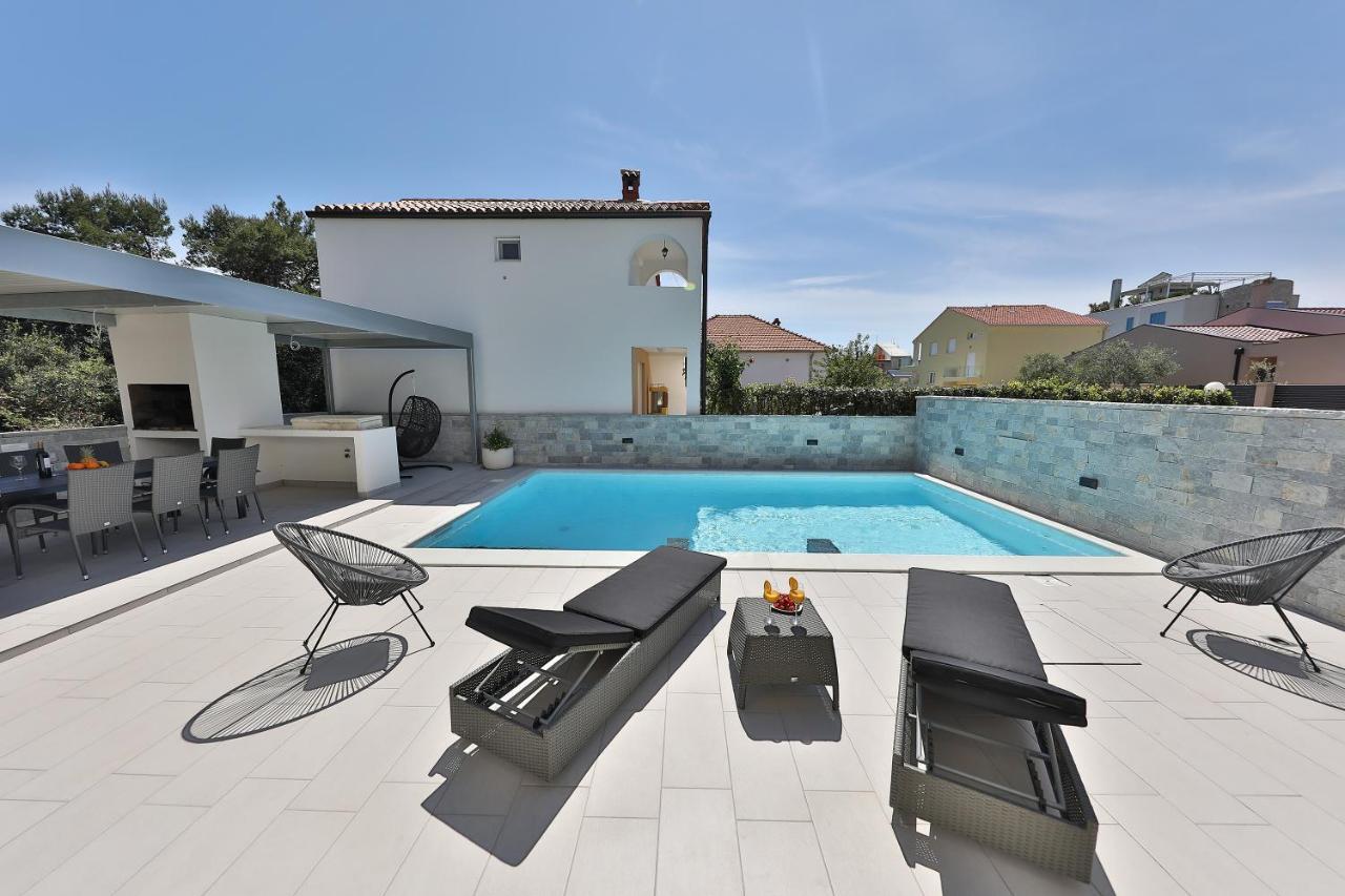 Luxury Villa Nada With Pool Petrčane Zewnętrze zdjęcie